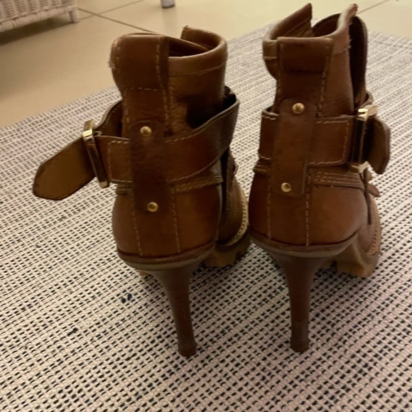 Pebbles leather Tory Burch loafer heel booties - Picture 4 of 7